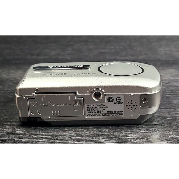 Olympus Stylus 800 Digital Camera 8MP Crystal Silver Tested Works - Picture 9 of 9